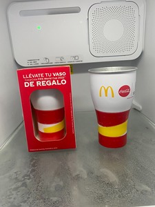 包邮全新正版可口可乐麦当劳联名2022卡塔尔足球限量纪念彩绘