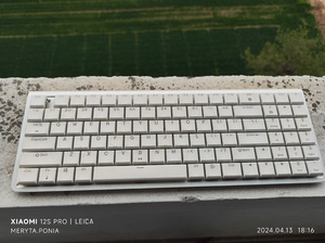 RK速写蓝牙机械键盘青茶红矮轴96键有线无线双模。