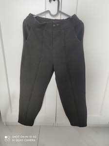 女式裤子，黑色呢子，布料有弹性，68～90厘米，裤长87厘米