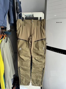 RVRC瑞典品牌男裤，XXXL(3 9 －40）码：尺寸腰围