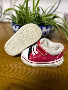 泰兰尼斯叫叫鞋，巴比豆学步鞋，宝宝第一双鞋，巨巨巨可爱，红色