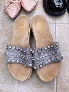 索菲亚女鞋，专柜正品，铆钉珠饰，灰色,尺码35