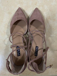 全新百田森粉色高跟绑带鞋，超美的一双鞋，手机完全拍不出它的美