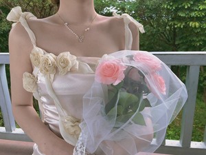 香槟玫瑰吊带连衣裙女秋新款中长款法式复古宫廷风小众性感智熏裙