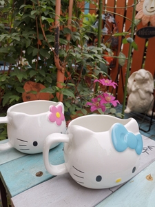 日本三丽鸥凯蒂猫杯子。造型可爱，萌态可人。已绝版。咖啡杯茶杯