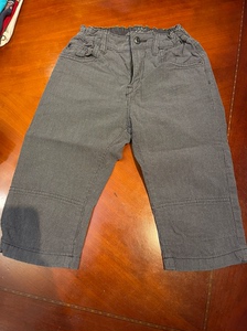 HM 男童七分裤，130cm，很新做工好。