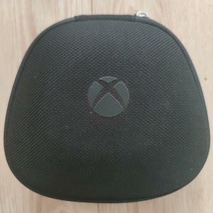 微软Xbox精英一代手柄，功能一切正常，换过里面的背键排线，