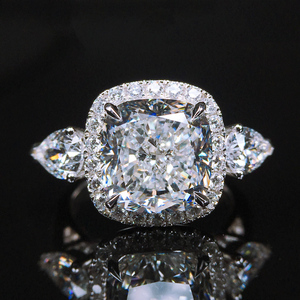 献和昌GIA证书5.01克拉 颜色F 净度VS1 18k金 垫形 钻石戒指