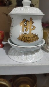 出佛教用品佛具陶瓷供水杯供佛杯莲蓬头加湿杯泡茶杯摆件。这款陶
