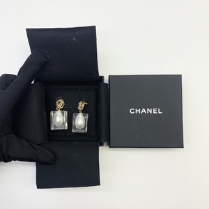 Chanel 香奈儿19年秀款亚克力冰块珍珠耳钉 19K 精
