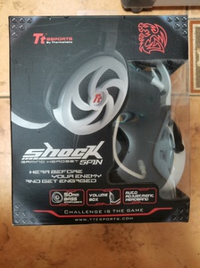 TteSPORTS 曜越  Shock震撼者 电竞耳机 白色