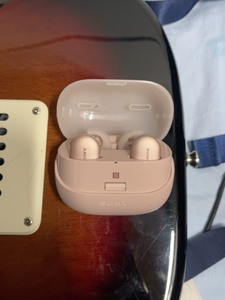 索尼SonyWF-SP900粉色无线蓝牙耳机，潜水耳机，之前