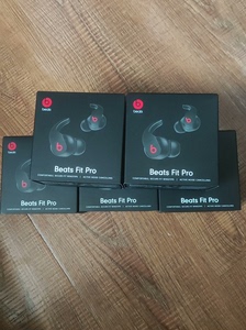 BeatsFitPro耳机包邮全新未拆封国行版本，苹果店配货