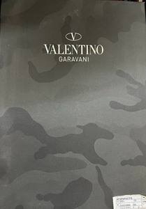 华伦天伦Valentino 男士手包 经典迷彩花纹