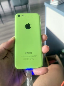 苹果5c iPhone5c 16g   绿色   边框有点磕