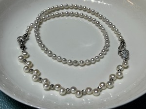 天然珍珠小石头花瓣手链 点位6左右 长度17➕ 淡水ak水滴