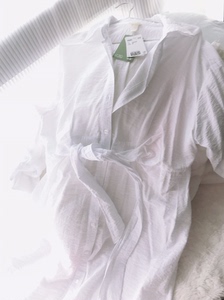 全新HM家白色长袖衬衫裙，也可做防晒衣来穿，带腰带可向前或向
