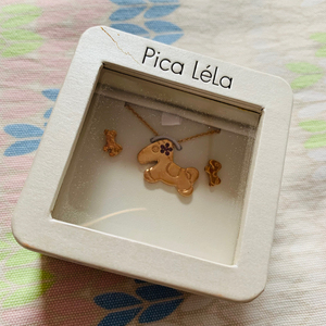 Pica lela澳洲品牌 项链➕耳钉套装 合金材质不生锈