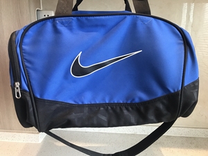 正品Nike耐克斜挎手提大包，运动包，长方包，适合装运动衣物