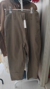 YBS品牌休闲裤女装下装，尺码L，价格已经最低了，不接受议价