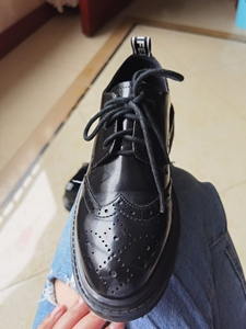 月牙儿巴洛克风格英伦女鞋，去年买的，他家鞋子质量很好，但是号