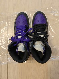 NikeAJ高帮紫脚趾38码，专卖店买入正品，鞋子是皮革材质