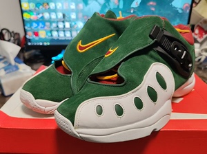 nike air zoom gp 手套加里佩顿 白绿配色 4