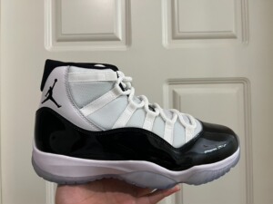 Air Jordan 11 复古康扣 aj11 42.5码篮