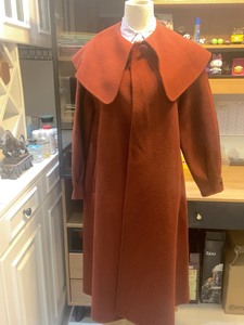 韩国代购羊毛大衣，很减龄，去年迷恋红色，买了好几件红色的大衣