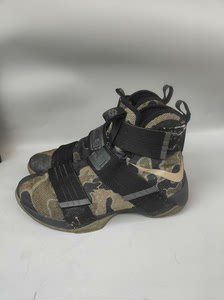 Nike/耐克正品篮球鞋男ZOOM詹姆斯士兵10代绑带迷彩篮