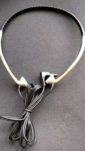 绝品森海赛尔运动耳机，DIY的，用的是类阿兹丹的塑料单元，就