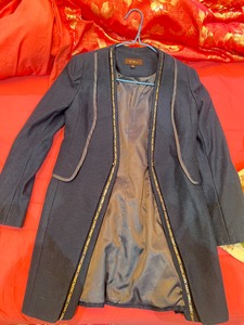天谜TMi毛呢外套，搭扣，S码，轻微粘毛，修身中长款，湖蓝色