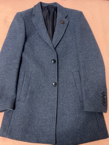 海澜之家大衣，当年的爆款，无任何褶皱，男人的衣柜，懂得都懂，