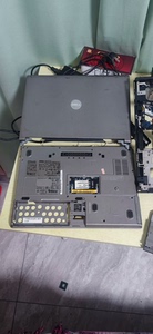戴尔D630笔记本外壳，原装配件。屏破了，主板开不了机。电源