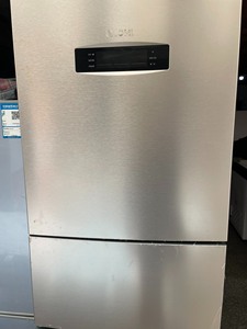 ￼云米三门冰箱，长185，宽60，冷藏容量146L，冷冻容量
