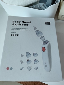 babycare 电动吸鼻器，也可以吸黑头，99新，整不明白