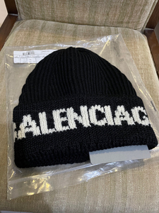 Balenciaga 冷帽 Logo羊毛毛线帽 巴黎世家 2