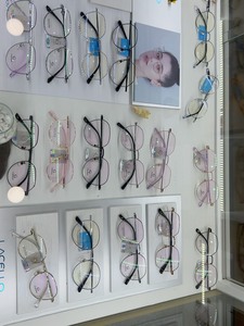 丽水实体眼镜店，咸鱼做副业，全新实体店 98元起配眼镜。近视