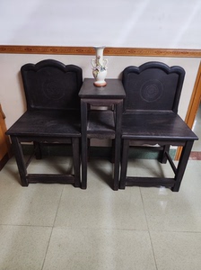 古董清代民国时期坤甸铁梨木屏风靠背椅二椅一几，工艺精致，古扑