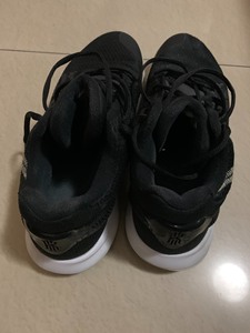 Nike Kyrie 1 篮球鞋 黑色 欧文一代