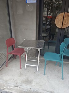 徐州市，邳州市免费发放桌椅，在你的店里或者店门口放一个桌子，