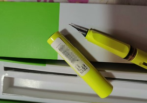 全新 LAMY/凌美钢笔 Safari狩猎系列墨水笔 荧光黄