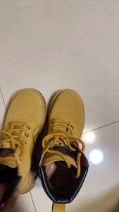 索菲亚专柜正品马丁靴，34码，去年在王府井购入，无暇无污渍纯