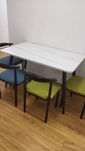 餐桌椅子，双人床，折叠沙发1.8米，加厚床垫1.5米