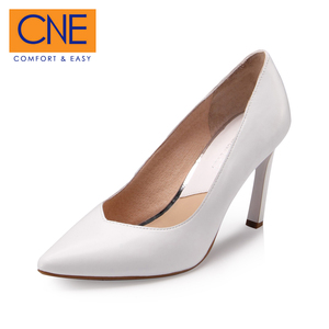 [转卖]聚CNE2015新款女鞋尖头高跟鞋纯色羊皮细跟浅口6M92330舒