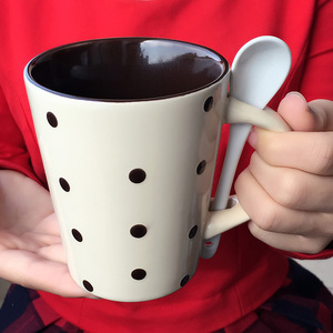欧式V型手绘打点杯子陶瓷杯马克杯咖啡杯情侣水杯大容量水杯带勺