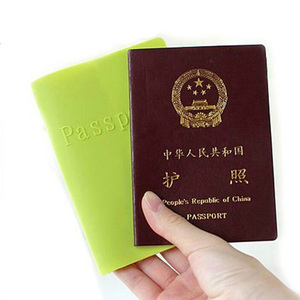 热销 韩国多功能防水护照包护照夹保护套 糖果色硅胶护照本