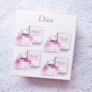 Q版香水礼盒套装 | 迪奥小姐Miss Dior 4×5ml 花漾甜心/甜心小姐
