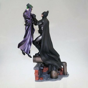 DC漫画系列 蝙蝠侠VS小丑 蝙蝠侠 大战 雕像模型 盒装手办