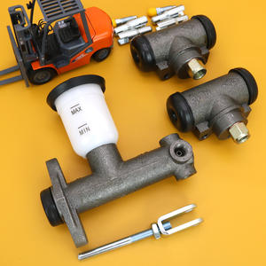叉车刹车总泵轮缸分泵适用于杭州叉车配件制动泵液压助力泵